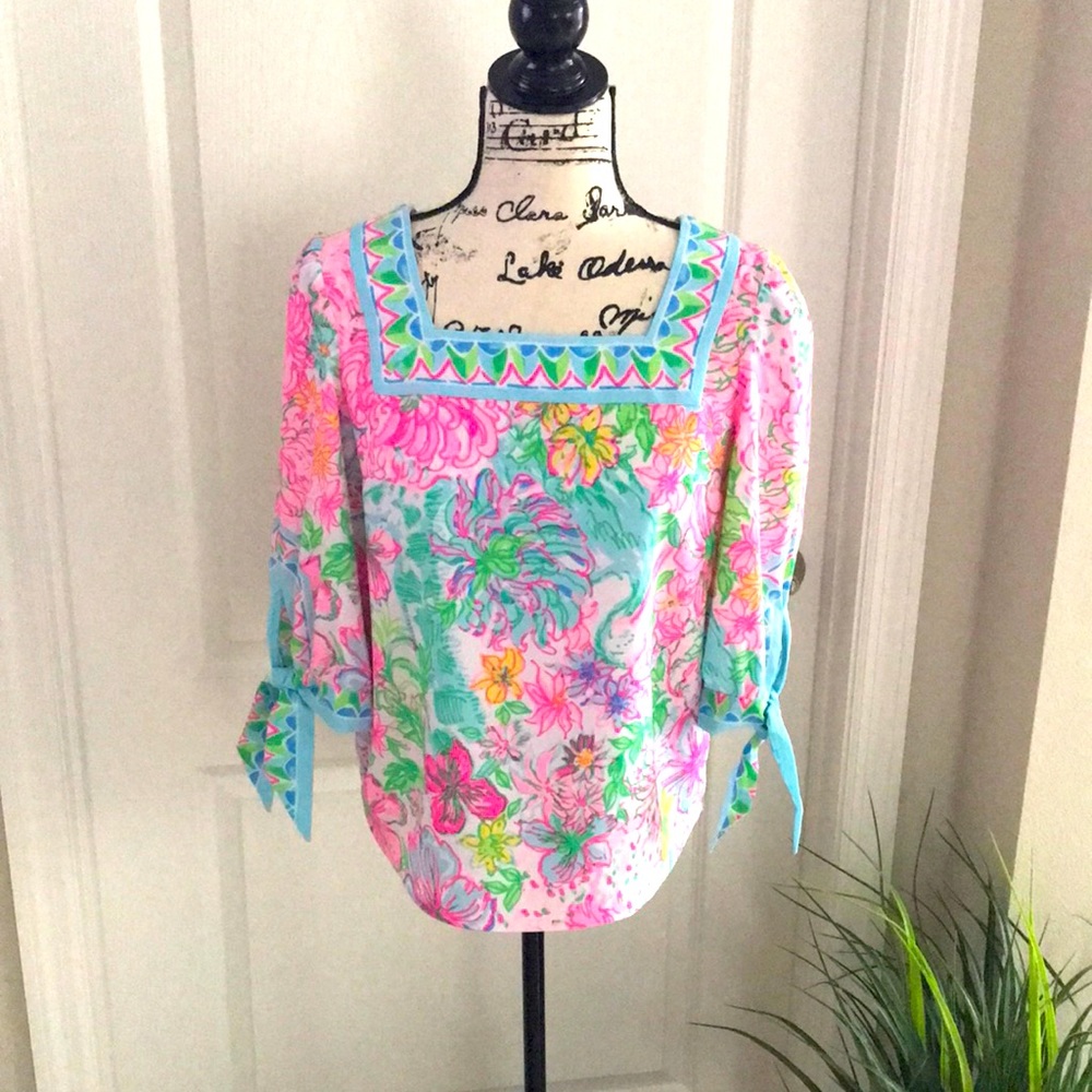 Lilly Pulitzer top. NWOT
